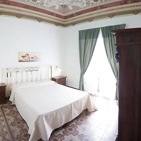Hotel Deco *