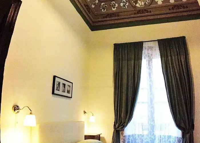 Deco מלון צ'פאלו